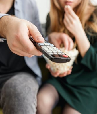 Ev Konforunda Sinema Keyfi: Film İzleme Rehberi fullfilmizle7.com2